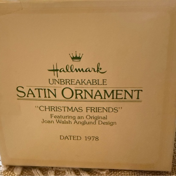 Vintage Hallmark Unbreakable Ball Ornament - Picture 5 of 7